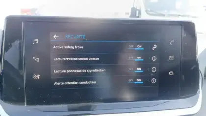 Photo 28 Peugeot 2008 Gén. II Ph1 NG Style 5