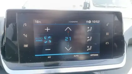 Photo 22 Peugeot 2008 Gén. II Ph1 NG Style 5