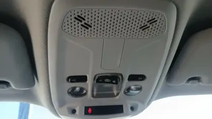 Photo 69 Peugeot 2008  PureTech 130 S&S EAT8