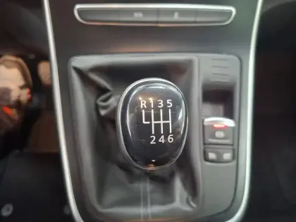 Photo 38 Renault Scenic  Blue dCi 120