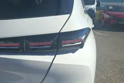 Photo 34 Peugeot 308  PureTech 130ch S&S EAT8