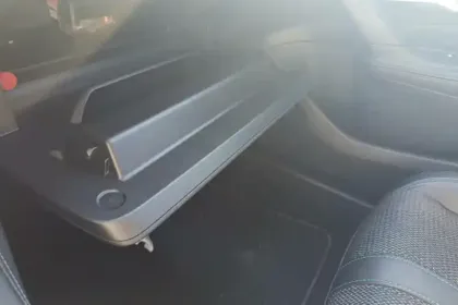 Photo 30 Peugeot 308  PureTech 130ch S&S EAT8