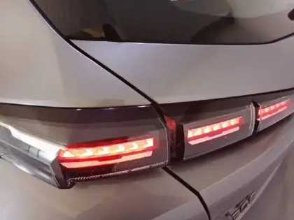 Photo 43 Peugeot 308  BlueHDi 130ch S&S EAT8