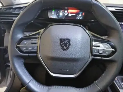 Photo 35 Peugeot 308  BlueHDi 130ch S&S EAT8