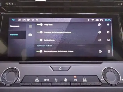 Photo 20 Peugeot 308  BlueHDi 130ch S&S EAT8