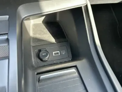 Photo 23 Peugeot 308  SW PureTech 130ch S&S EAT8