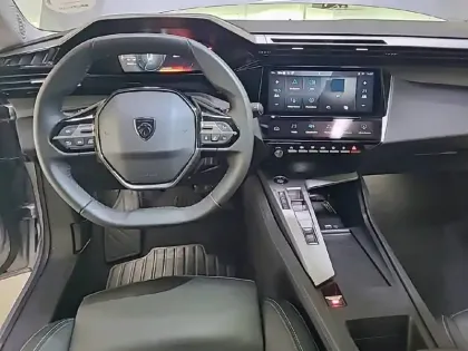 Photo 28 Peugeot 308  BlueHDi 130ch S&S EAT8