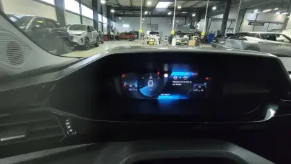 Photo 20 Peugeot 308  BlueHDi 130ch S&S EAT8