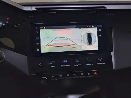 Photo 40 Peugeot 308  BlueHDi 130ch S&S EAT8