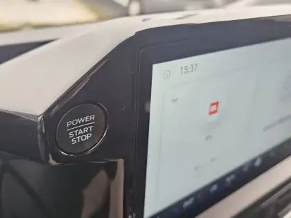 Photo 21 Ford Transit  CUSTOM FOURGON 280 L1H1 2.0 ECOBLUE 136