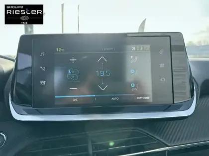 Photo 19 Peugeot 208  Electrique 50 kWh 136ch