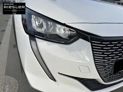 Photo 15 Peugeot 208  Electrique 50 kWh 136ch