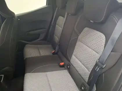 Photo 23 Renault Clio  E-Tech full hybrid 145