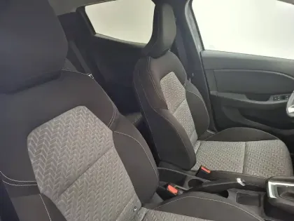 Photo 19 Renault Clio  E-Tech full hybrid 145