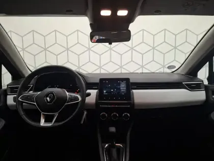 Photo 27 Renault Clio  E-Tech full hybrid 145