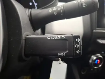 Photo 44 Renault Clio  E-Tech full hybrid 145