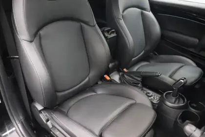 Photo 10 Mini Mini Hatch 3 Portes Cooper 136 ch DKG7