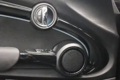 Photo 35 Mini Mini Hatch 3 Portes Cooper 136 ch DKG7