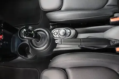 Photo 18 Mini Mini Hatch 3 Portes Cooper 136 ch DKG7