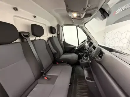 Photo 99 Renault Master  FGN TRAC F3500 L2H2 BLUE DCI 135
