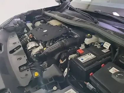 Photo 14 Peugeot 2008  BlueHDi 130 S&S EAT8