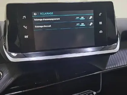 Photo 22 Peugeot 2008  BlueHDi 130 S&S EAT8