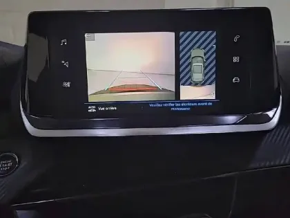 Photo 19 Peugeot 2008  BlueHDi 130 S&S EAT8