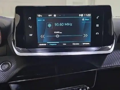 Photo 18 Peugeot 2008  BlueHDi 130 S&S EAT8