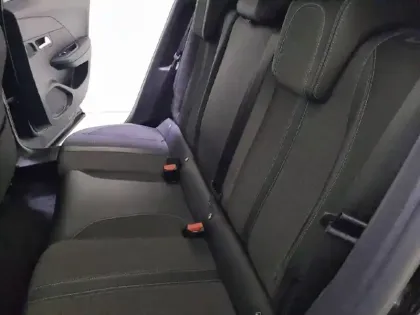 Photo 11 Peugeot 2008  BlueHDi 130 S&S EAT8