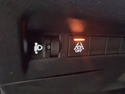 Photo 28 Peugeot 2008  BlueHDi 130 S&S EAT8