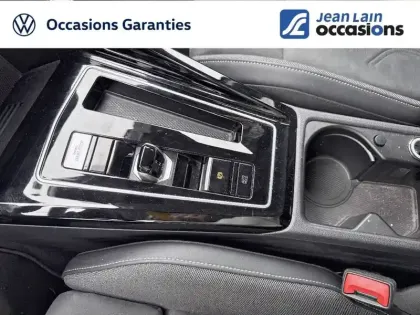 Photo 15 Volkswagen Golf  1.5 eHybrid 204 DSG6