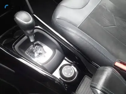 Photo 19 Peugeot 2008  PureTech 110ch S&S EAT6