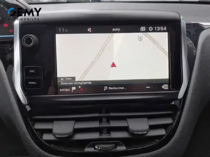 Photo 14 Peugeot 2008  PureTech 110ch S&S EAT6