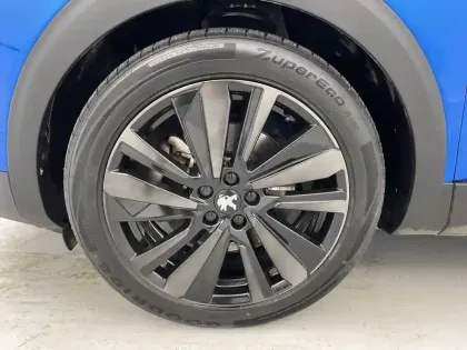 Photo 48 Peugeot 3008  Hybrid 225 e-EAT8