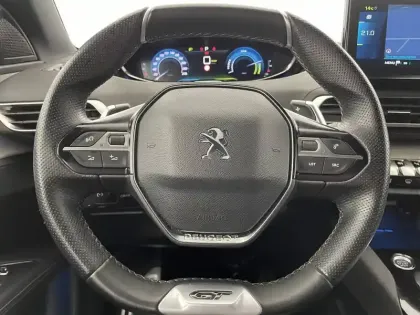 Photo 54 Peugeot 3008  Hybrid 225 e-EAT8