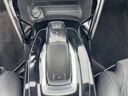 Photo 22 Peugeot 208  PureTech 100 S&S EAT8