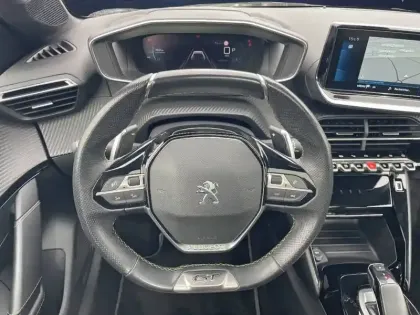 Photo 15 Peugeot 208  PureTech 100 S&S EAT8