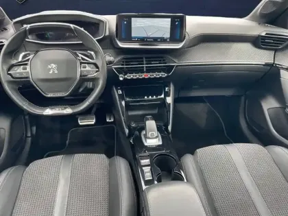 Photo 12 Peugeot 208  PureTech 100 S&S EAT8