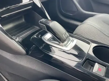 Photo 21 Peugeot 208  PureTech 100 S&S EAT8