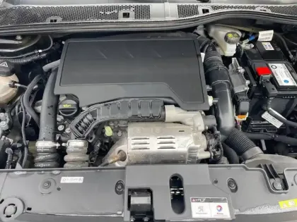 Photo 9 Peugeot 208  PureTech 100 S&S EAT8