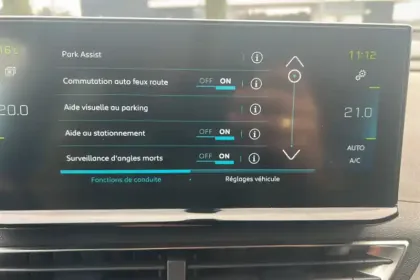 Photo 21 Peugeot 3008  Hybrid 225 e-EAT8