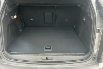 Photo 8 Peugeot 3008  Hybrid 225 e-EAT8