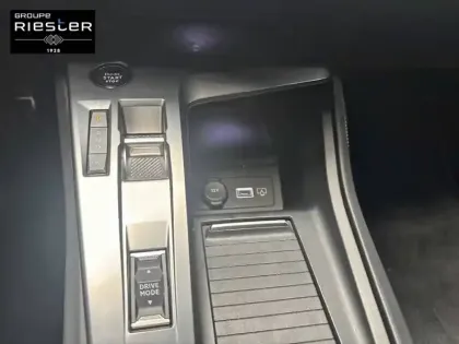 Photo 16 Peugeot 408  PHEV 225 e-EAT8