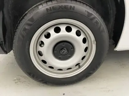 Photo 18 Peugeot Partner  FOURGON XL 950 KG BLUEHDI 130 S&S BVM6