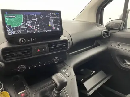 Photo 27 Peugeot Partner  FOURGON XL 950 KG BLUEHDI 130 S&S BVM6