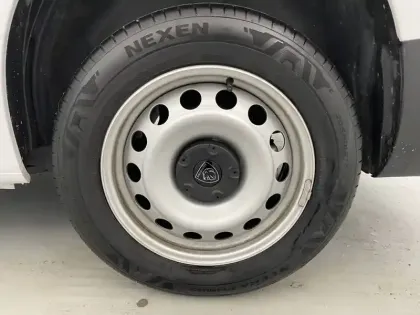 Photo 15 Peugeot Partner  FOURGON XL 950 KG BLUEHDI 130 S&S BVM6