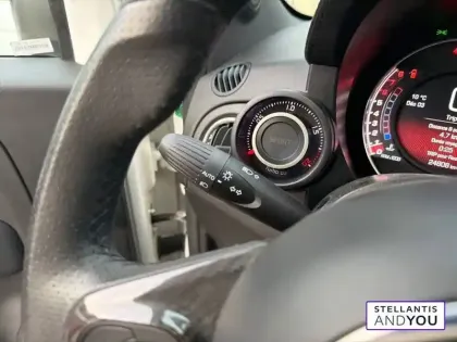 Photo 21 Abarth 500 695 1.4 Turbo 16V T-Jet 180 ch BVM5
