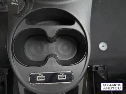 Photo 25 Abarth 500 695 1.4 Turbo 16V T-Jet 180 ch BVM5