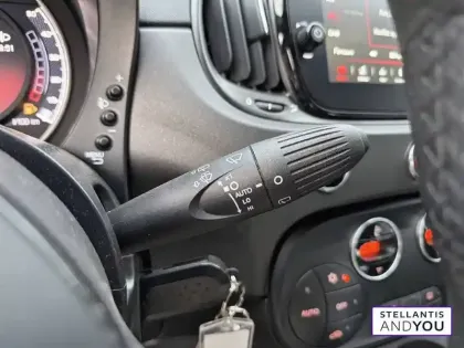 Photo 53 Abarth 500 695 1.4 Turbo 16V T-Jet 180 ch BVM5