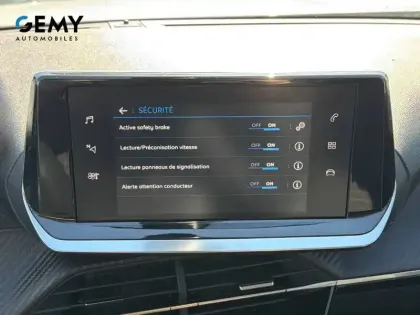 Photo 15 Peugeot 2008  PureTech 100 S&S BVM6